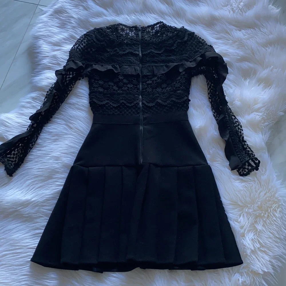 Self portrait dress in black size 0 - Picture 7 of 9